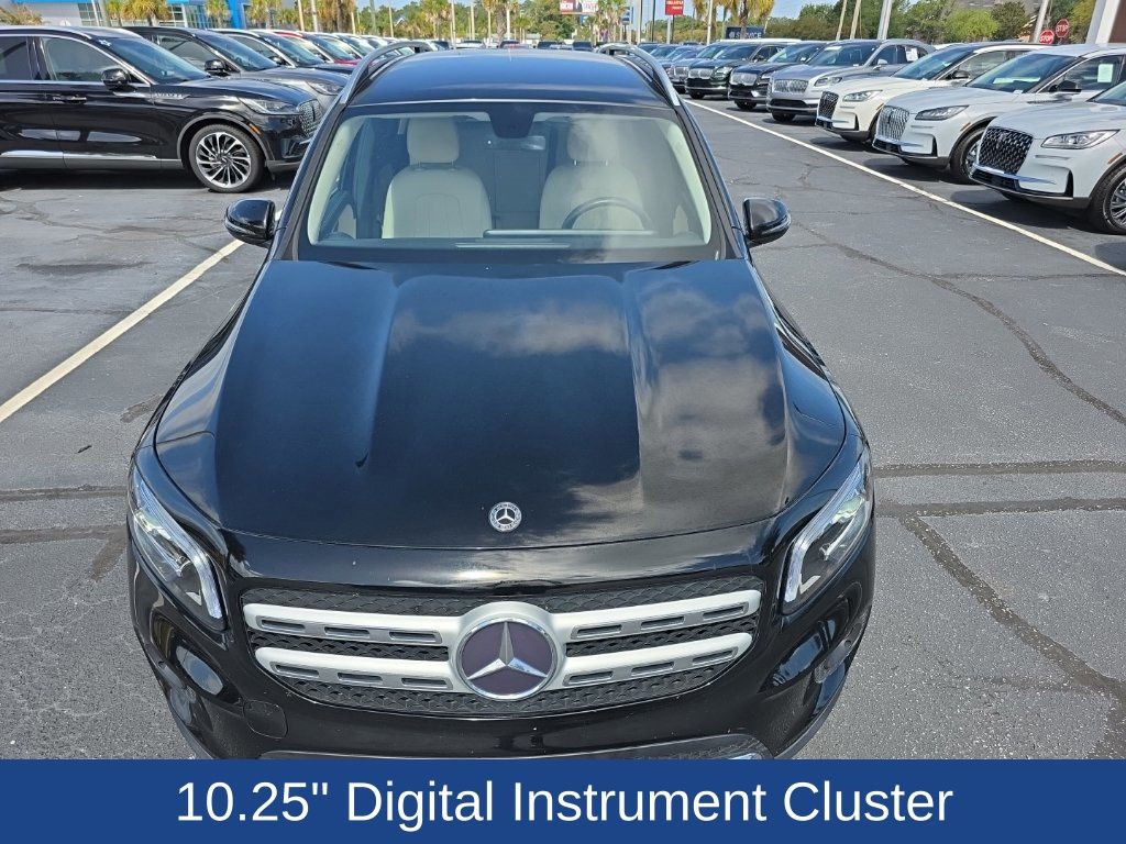 2020 Mercedes Benz GLB 250 photo 3