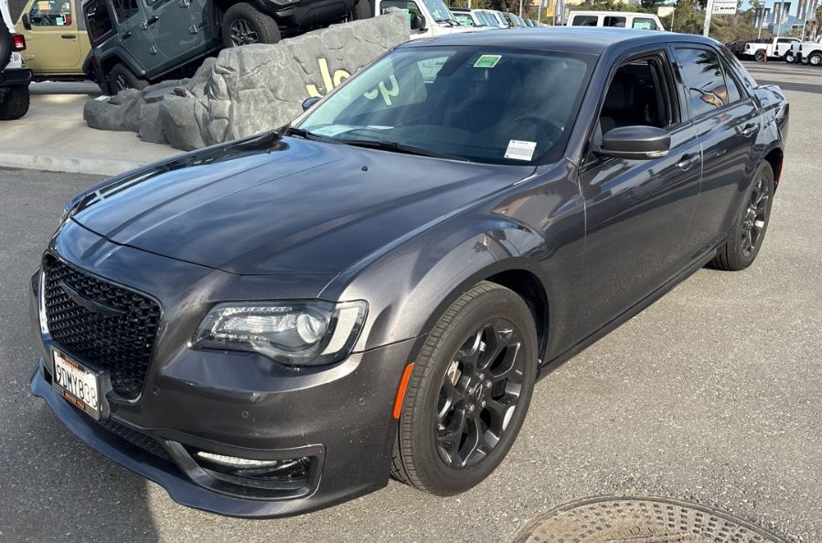2022 Chrysler 300 Touring L