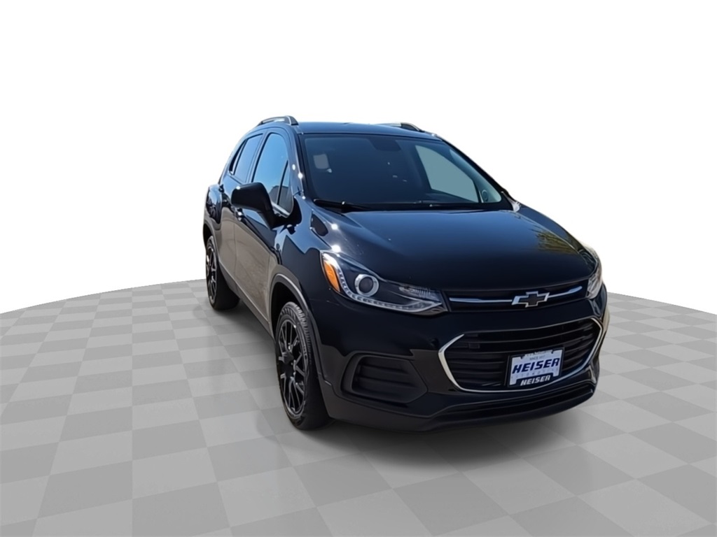 2022 Chevrolet Trax LT photo 2