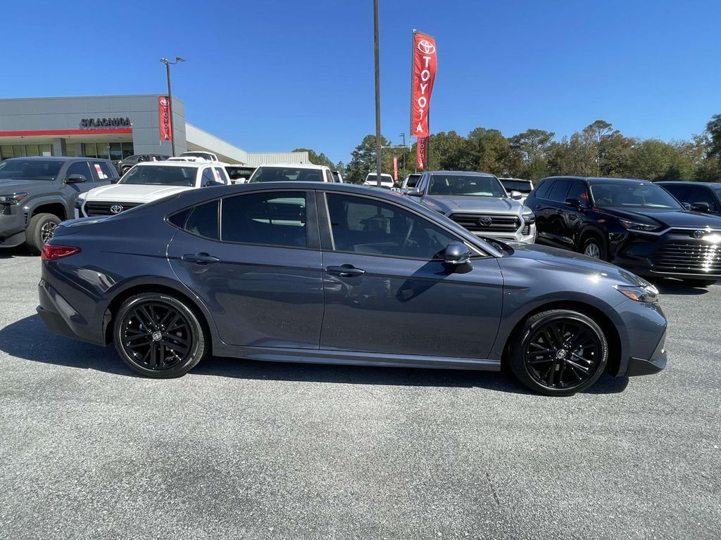 2026 Toyota Camry SE photo 2