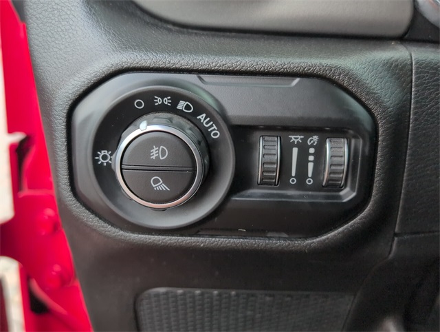 2021 Jeep Gladiator Willys photo 26