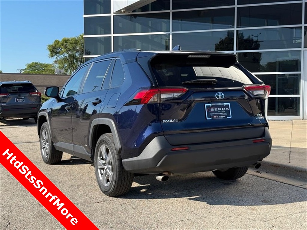 2022 Toyota RAV4 Hybrid XLE photo 5