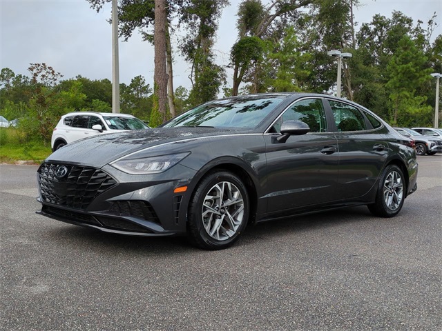2022 Hyundai Sonata SEL photo 2
