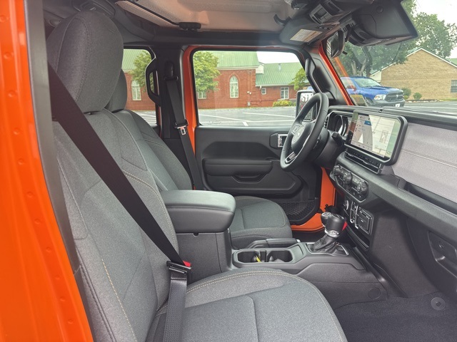 2025 Jeep Gladiator Sport S photo 10