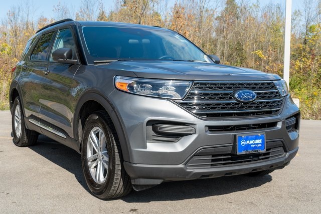 2023 Ford Explorer XLT photo 3