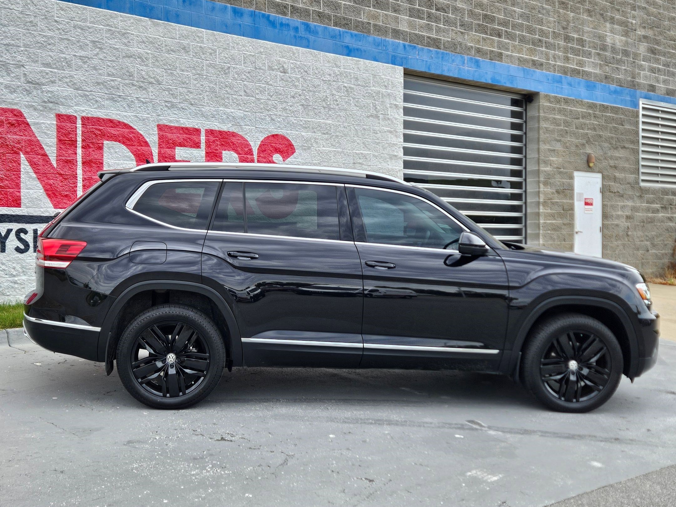 2019 Volkswagen Atlas V6 SEL Premium photo 4
