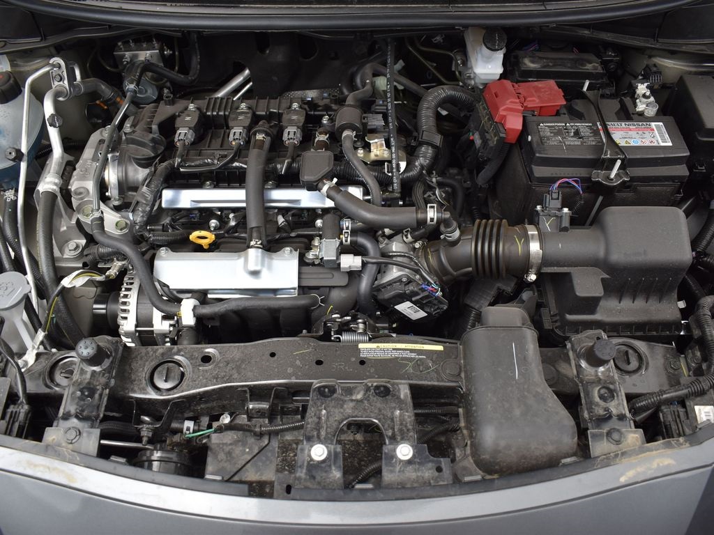 2025 Nissan Versa 1.6 S photo 28