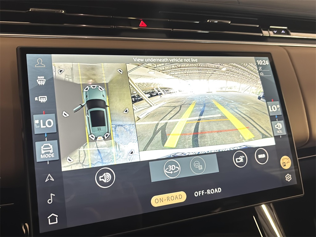 2025 Land Rover Range Rover Sport SE photo 18