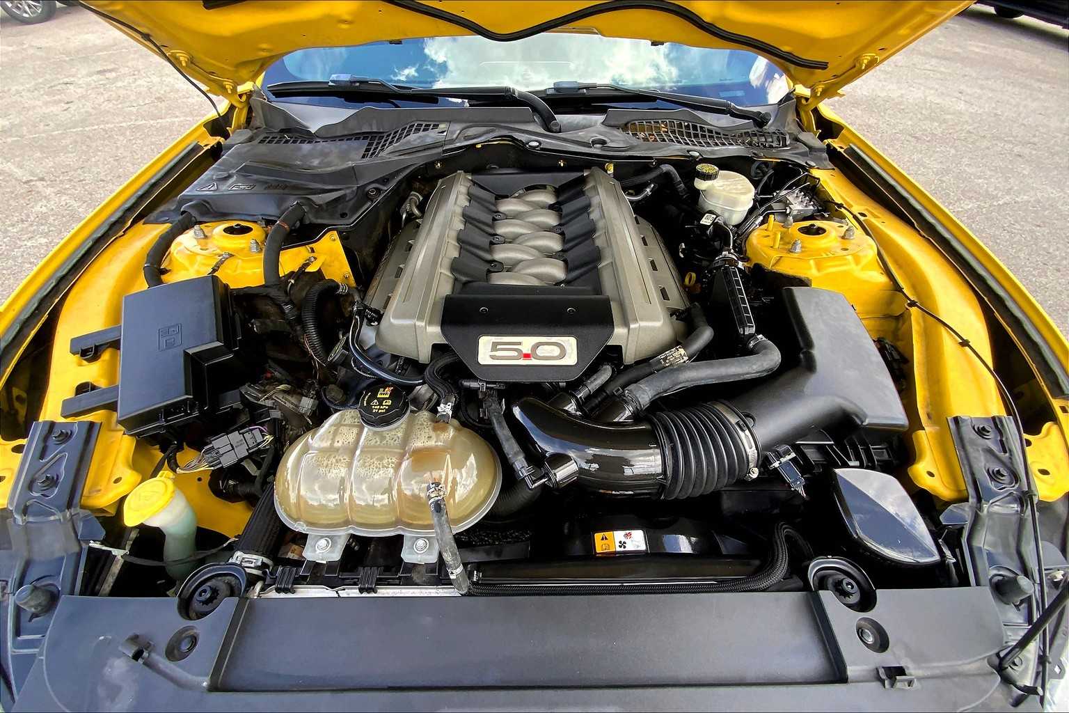 2017 Ford Mustang GT photo 23