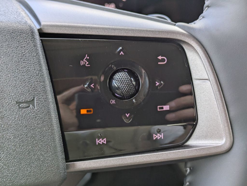 2025 Nissan Murano SL photo 18