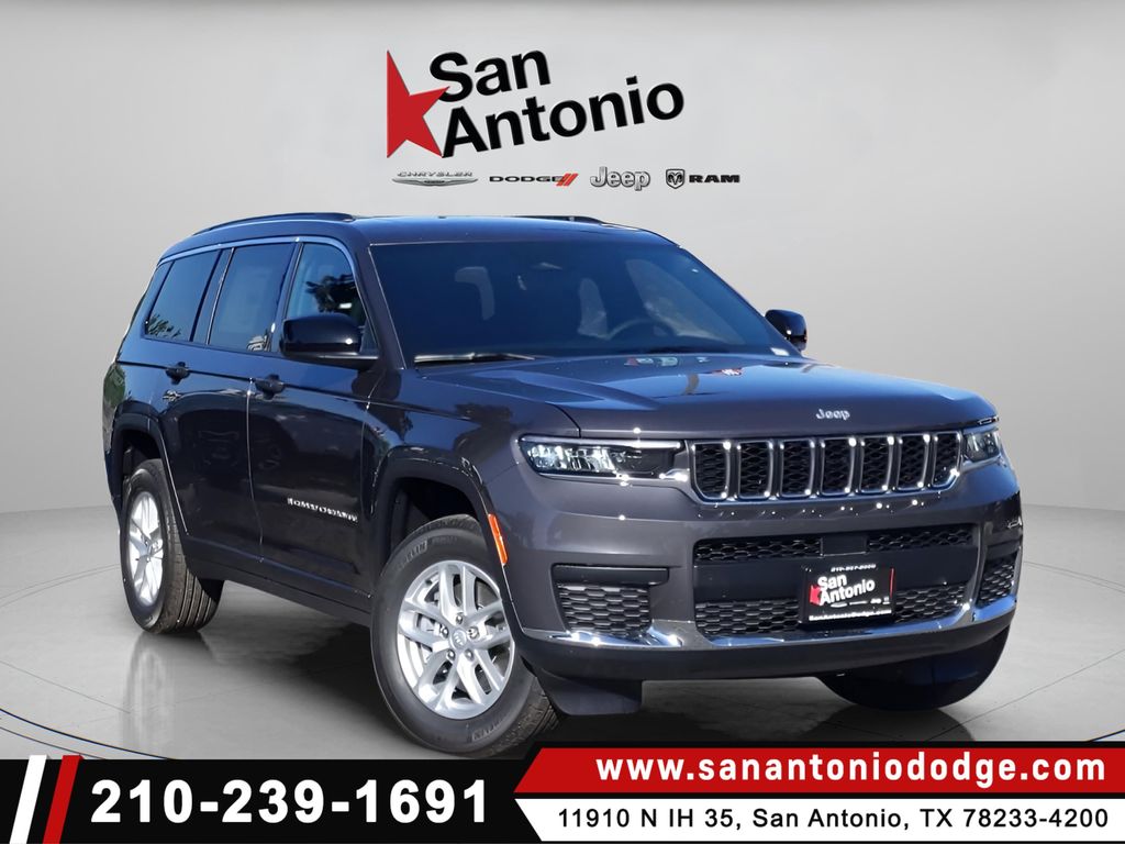 2025 Jeep Grand Cherokee L Laredo's photo