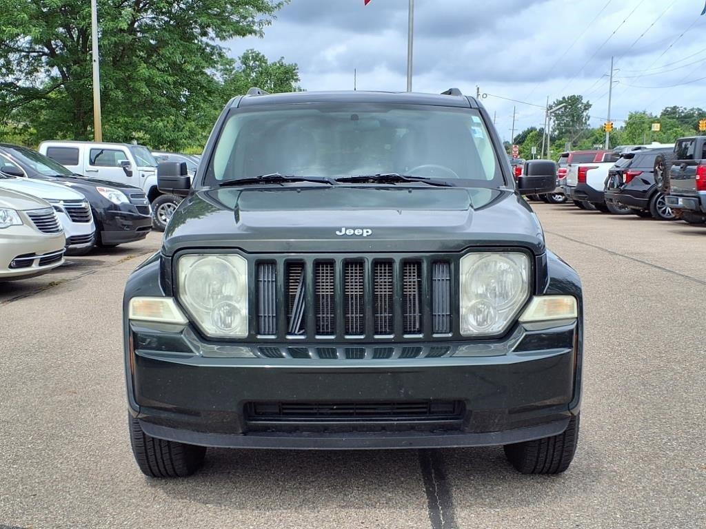 Used 2011 Jeep Liberty Sport with VIN 1J4PN2GK7BW566542 for sale in Howell, MI