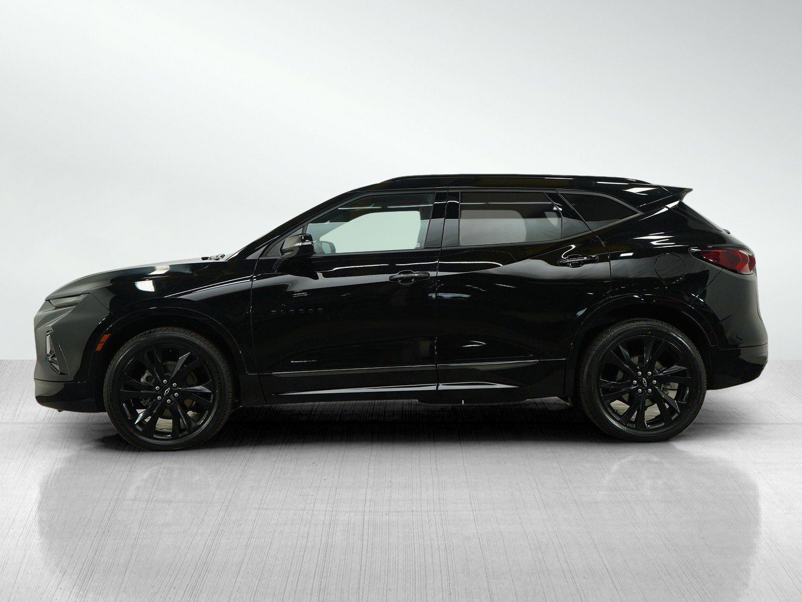 Used 2022 Chevrolet Blazer RS with VIN 3GNKBKRS1NS175464 for sale in Roseville, Minnesota