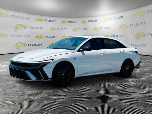 2025 Hyundai Elantra N Line photo 3