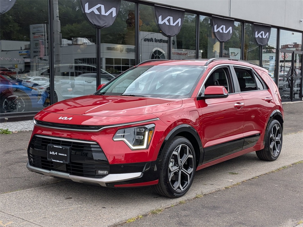 2024 Kia Niro SX Touring's photo