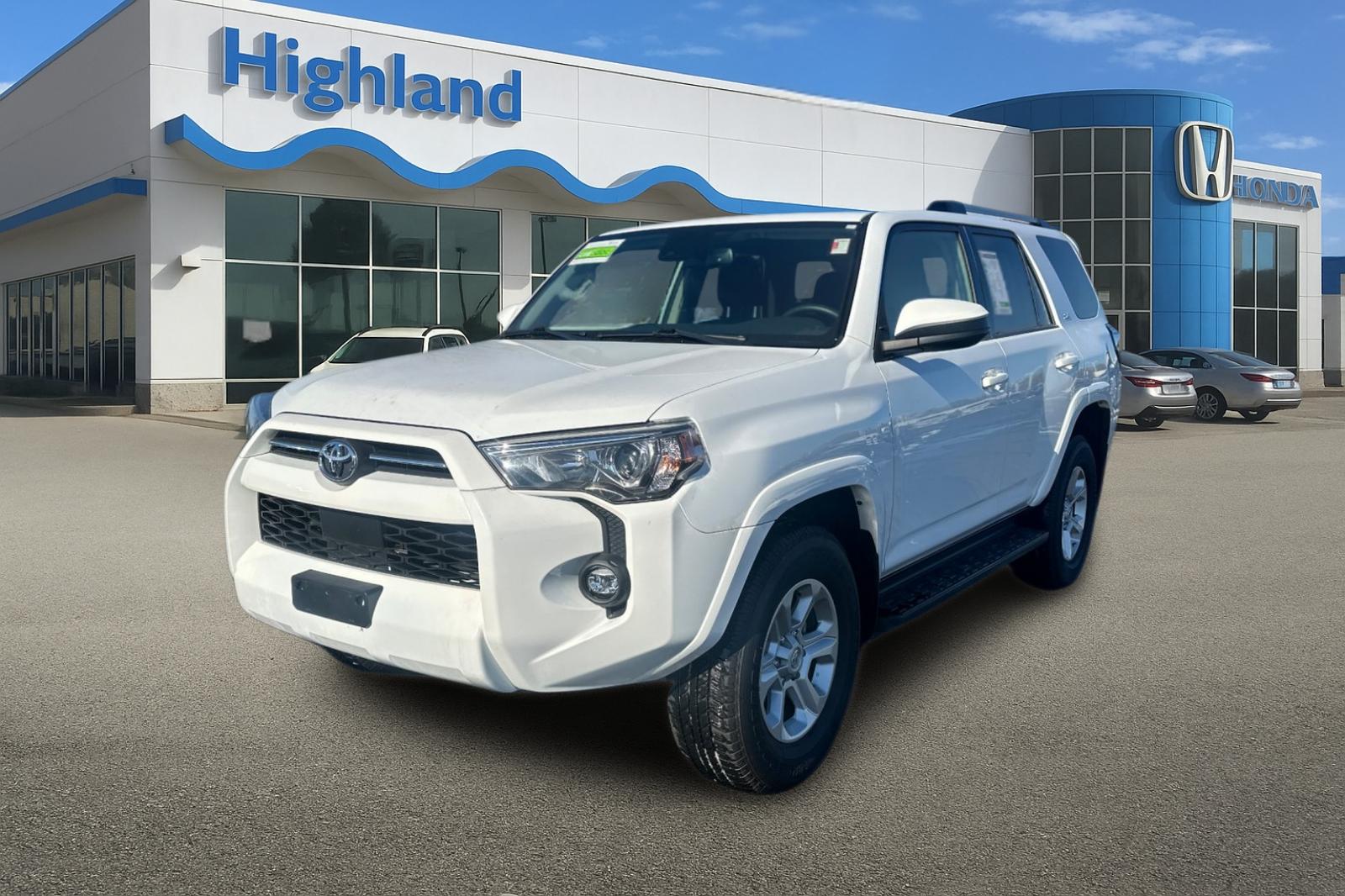 2024 Toyota 4Runner SR5's photo