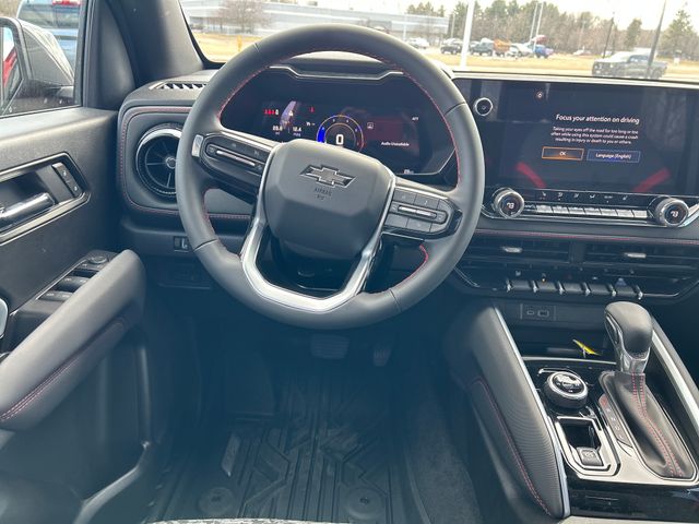 2025 Chevrolet Colorado Z71 photo 13