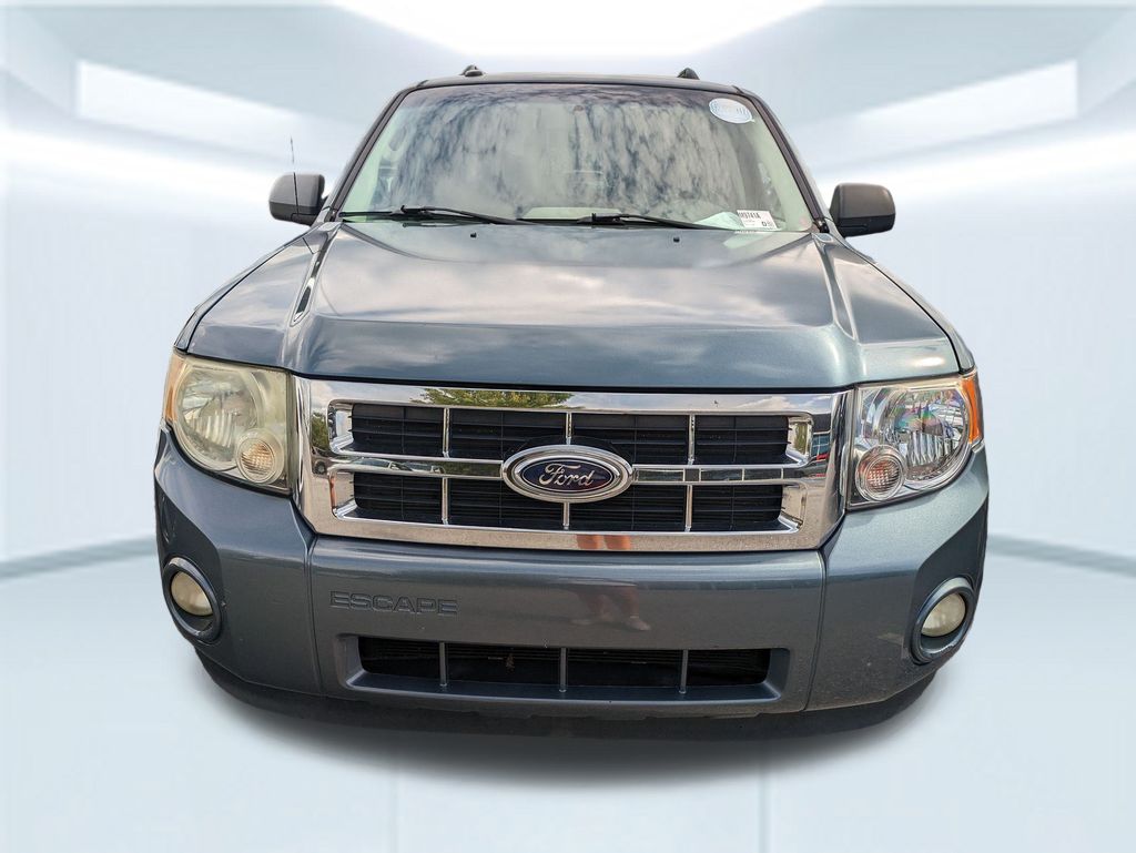 2011 Ford Escape XLT photo 2