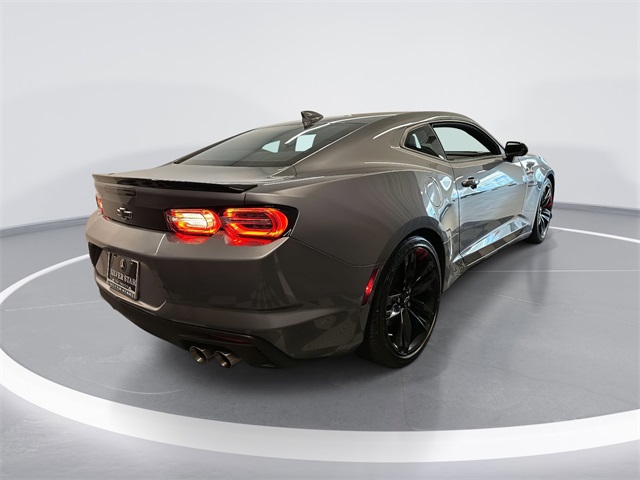 2022 Chevrolet Camaro LT1 photo 4