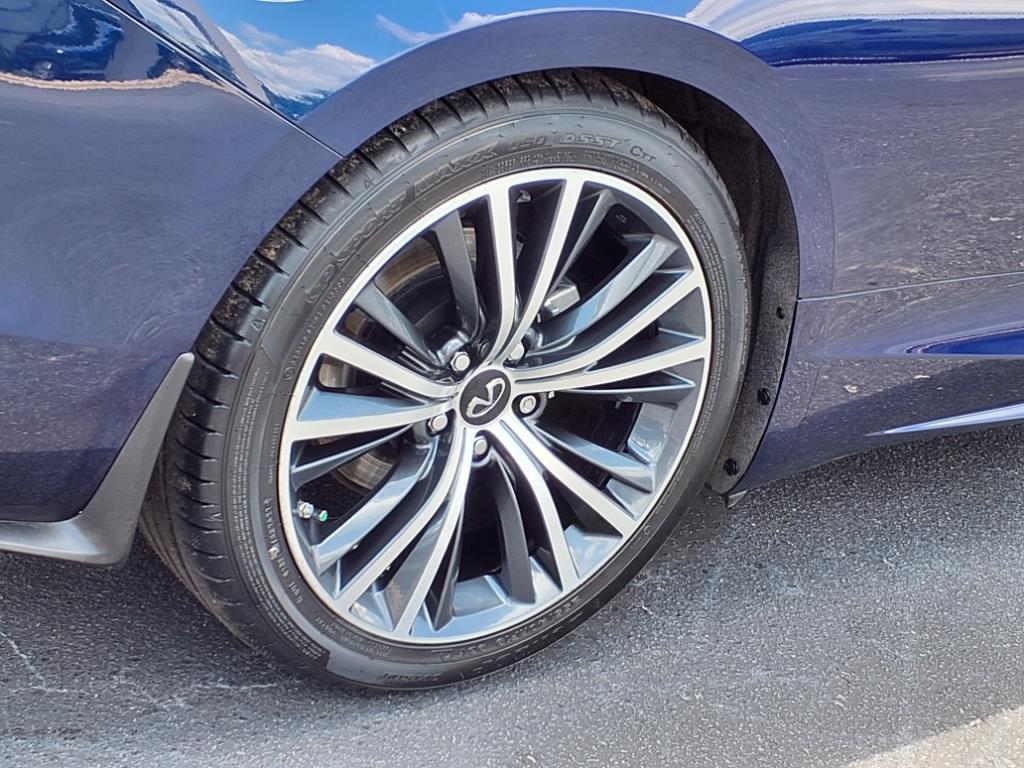 2022 Infiniti Q60 Luxe photo 23