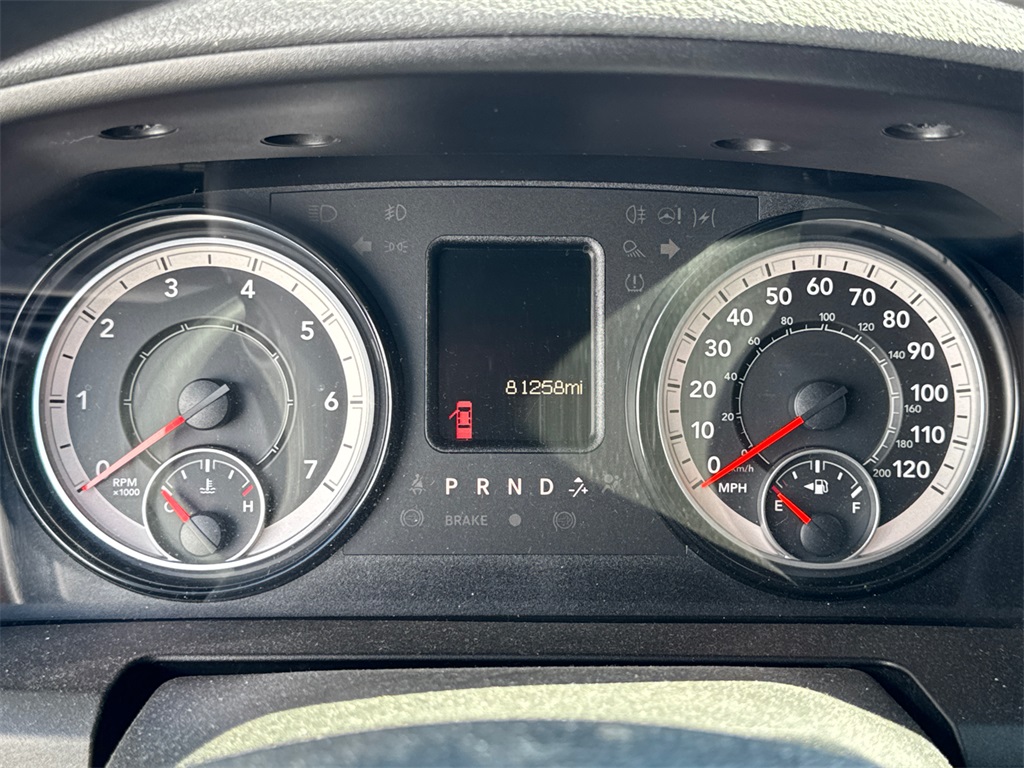 2017 Ram 1500 SLT photo 11
