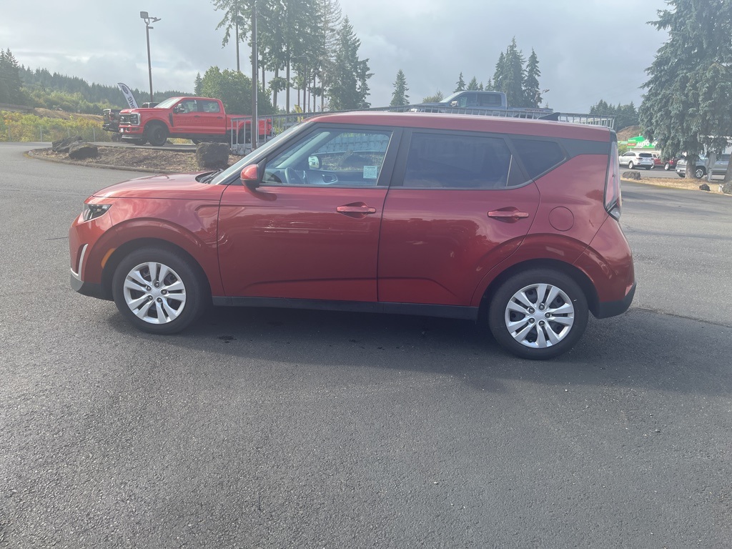 2023 Kia Soul LX photo 8