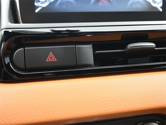 2019 Fiat 124 Spider Lusso photo 2