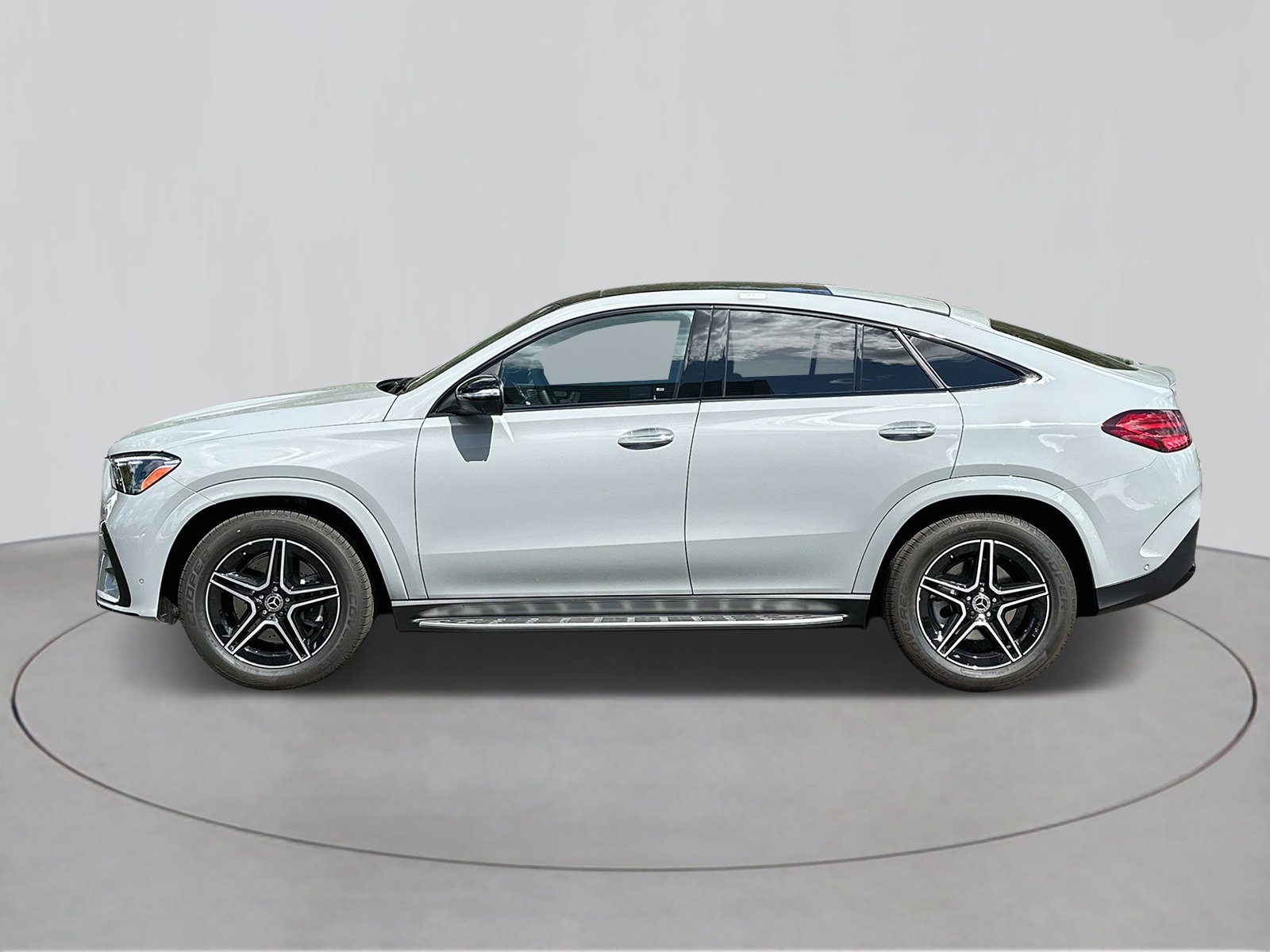 2026 Mercedes Benz GLE 450 4MATIC photo 2