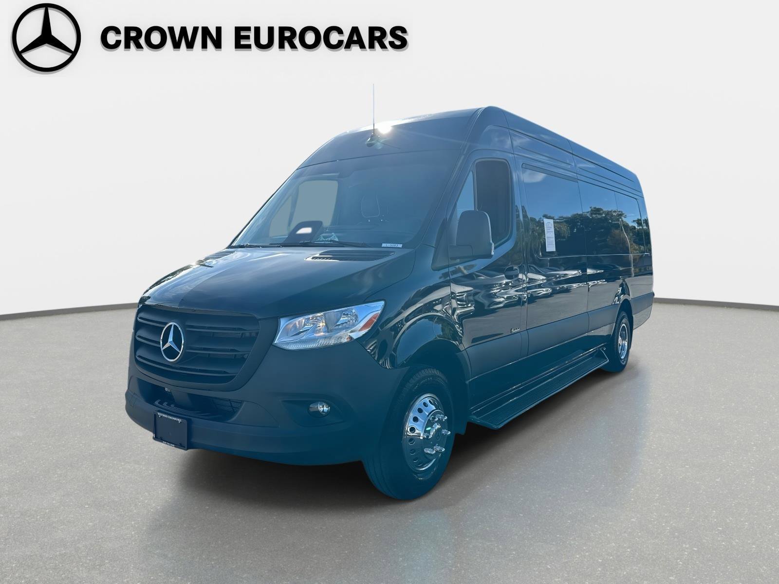 2025 Mercedes-Benz Sprinter Cargo Van Base's photo