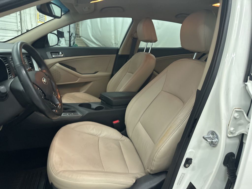 2013 Kia Optima Hybrid LX photo 15