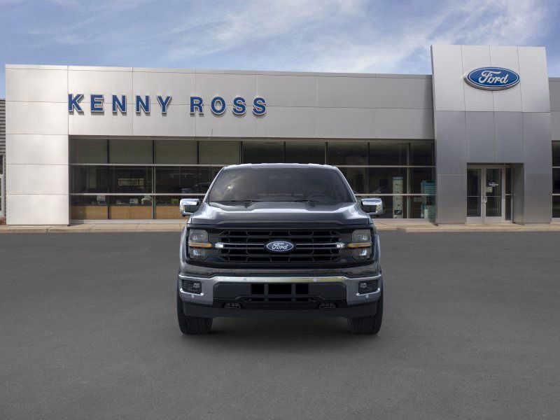 2025 Ford F-150 XLT photo 4