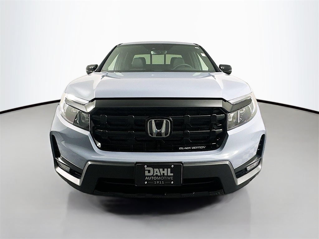 2025 Honda Ridgeline Black Edition photo 3