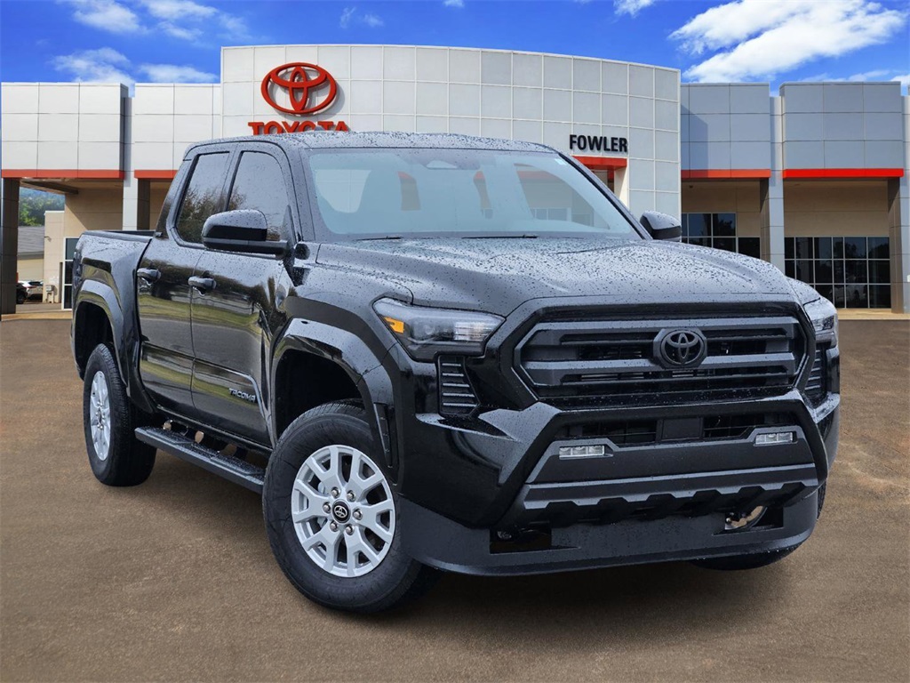 2025 Toyota Tacoma SR5's photo