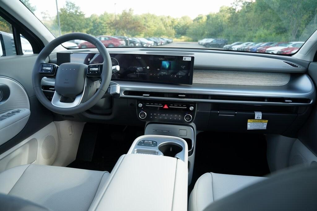 2026 Hyundai Ioniq SEL photo 9