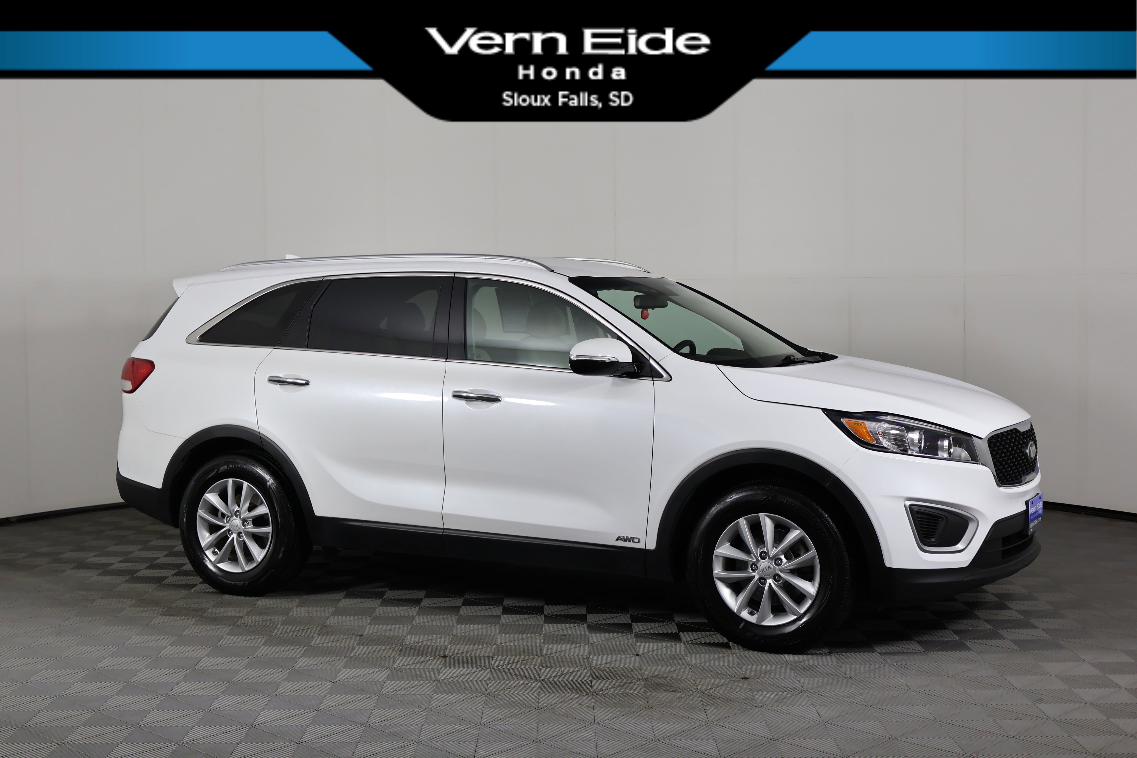 2018 Kia Sorento LX's photo