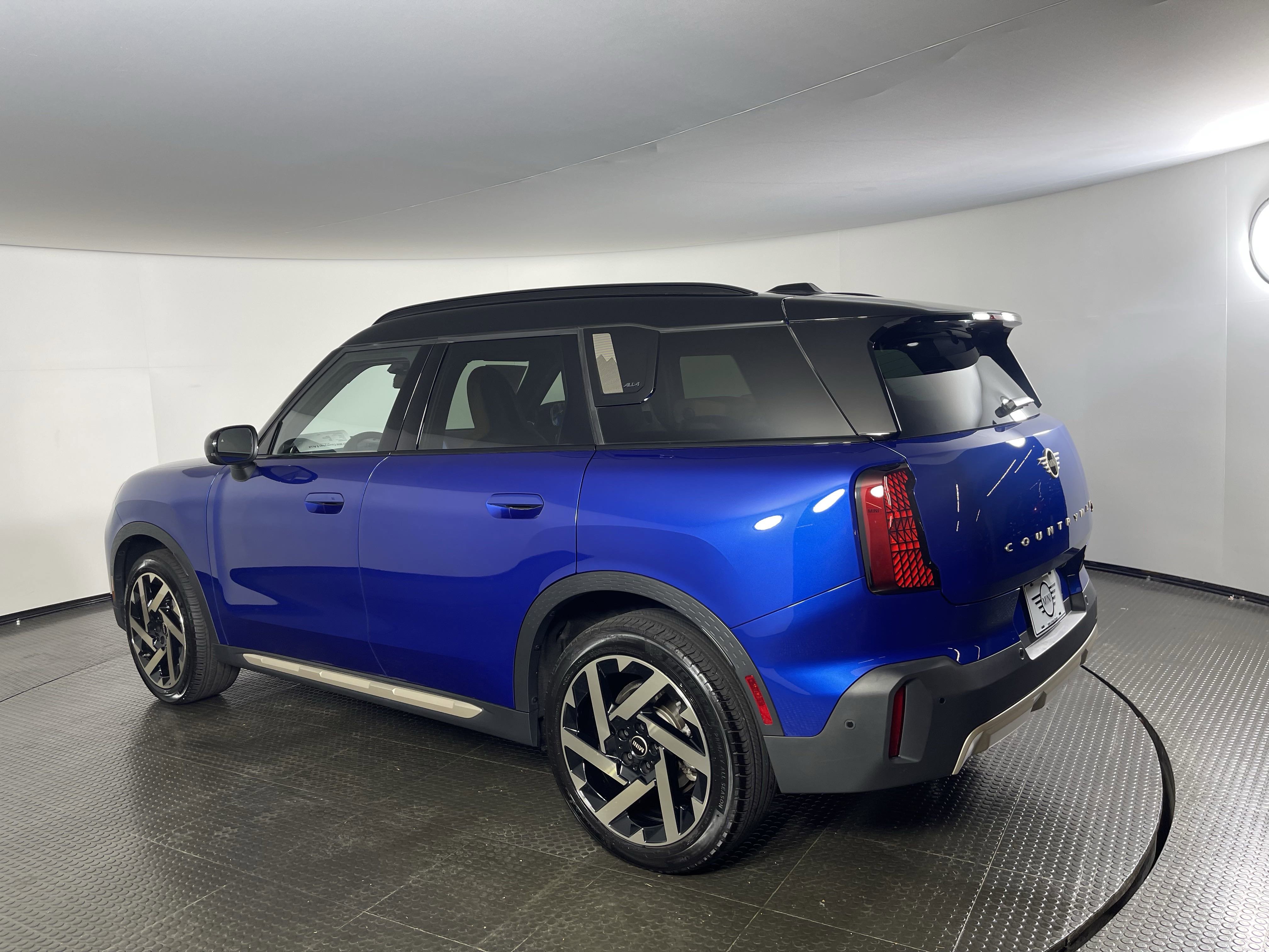 2025 Mini Cooper S ALL4 photo 5