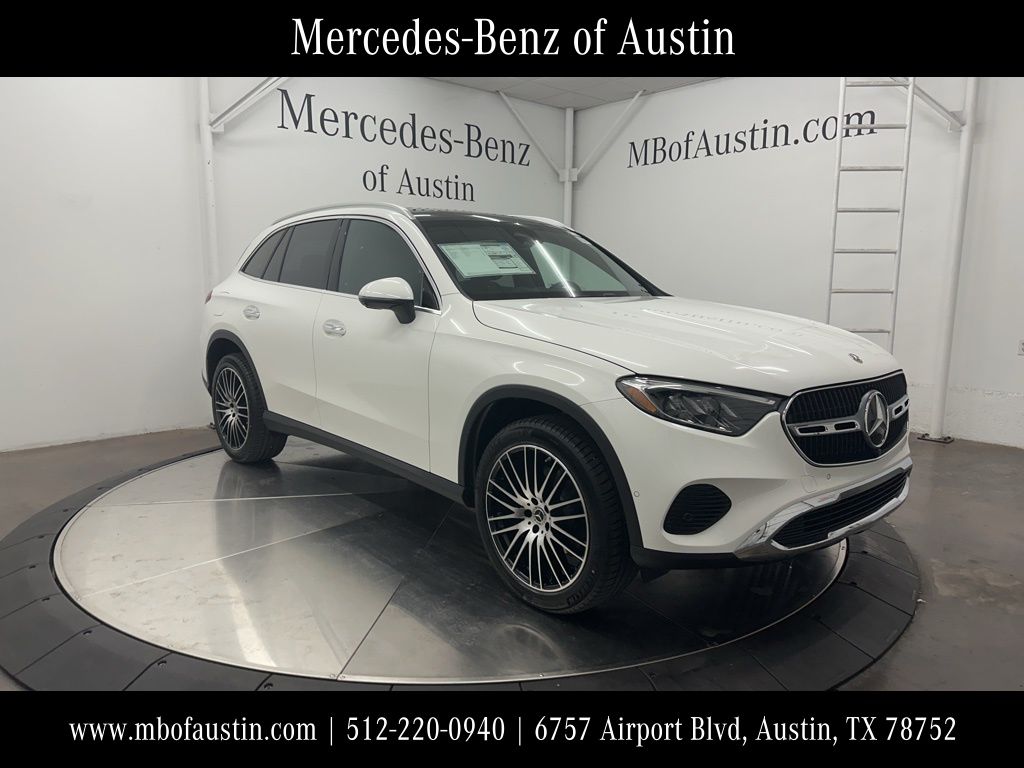 2026 Mercedes-Benz GLC Base's photo