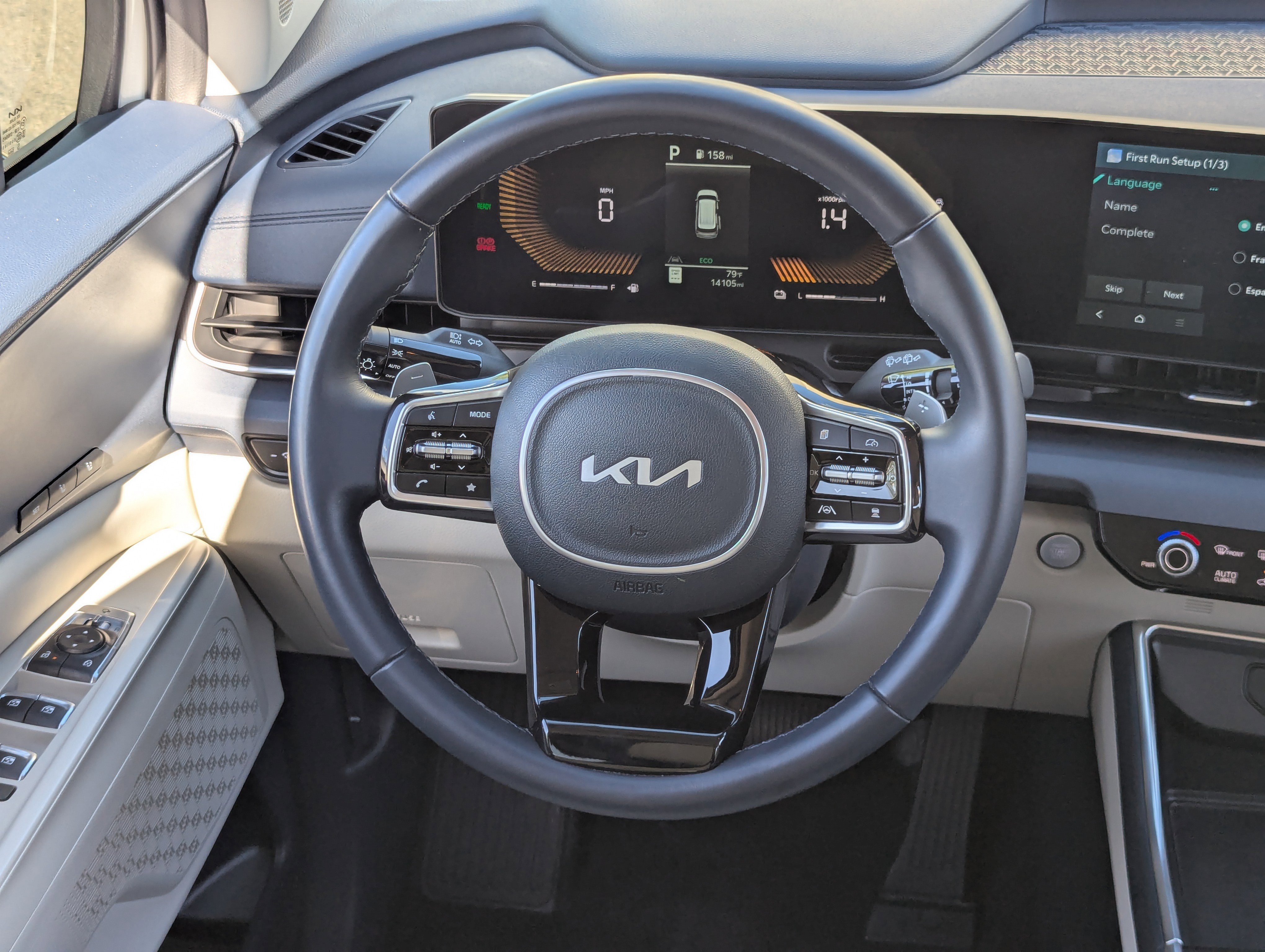 2025 Kia Carnival EX photo 4
