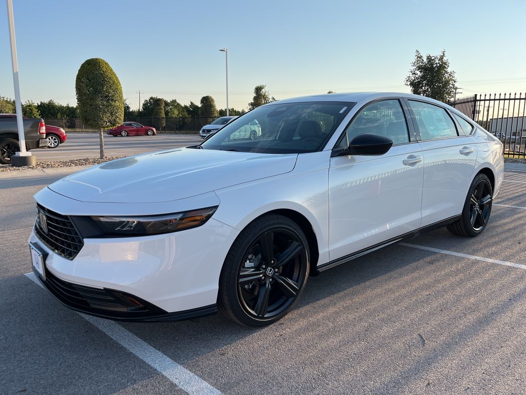 2025 Honda Accord Hybrid Sport-L's photo