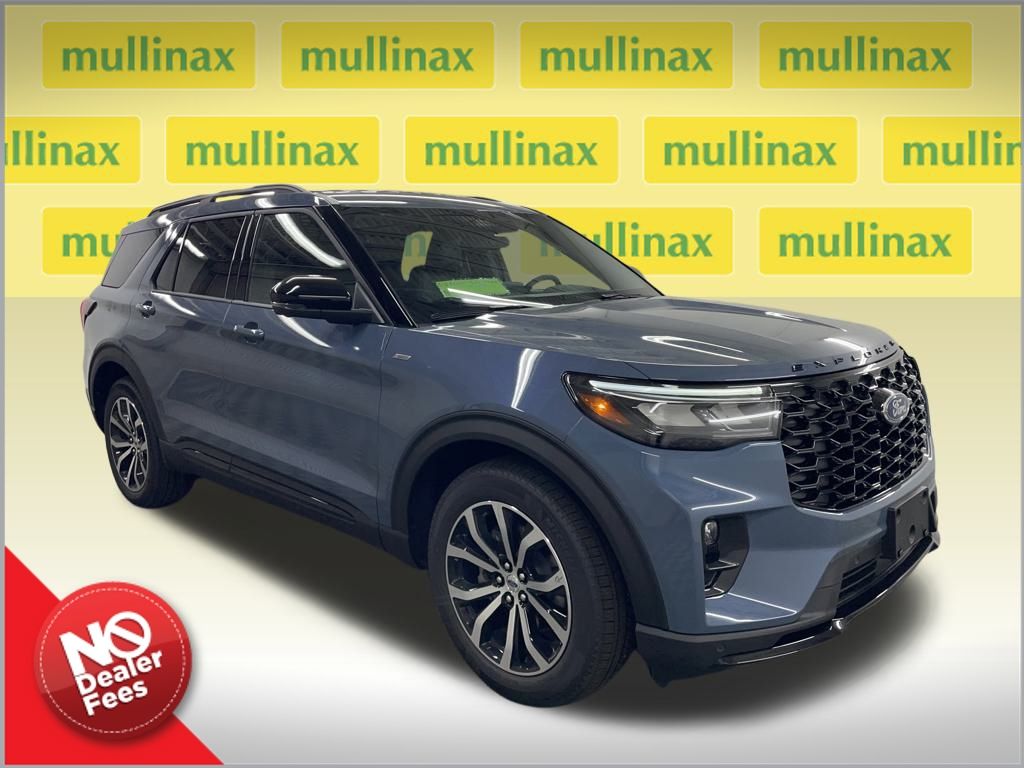 2025 Ford Explorer ST-LINE's photo