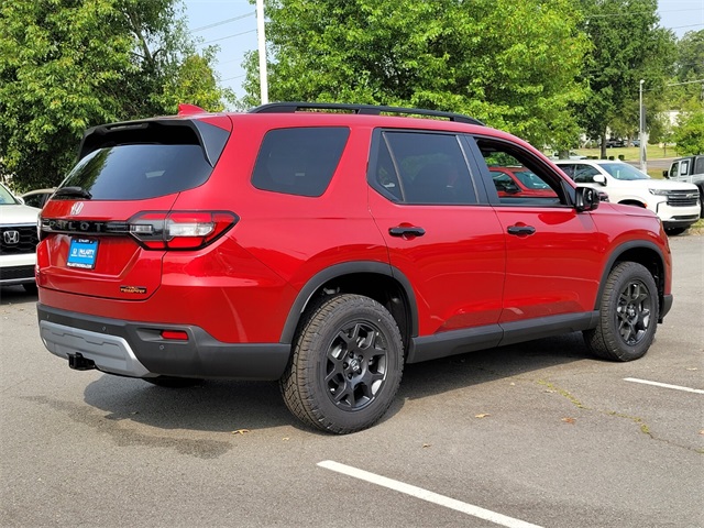 2025 Honda Pilot TrailSport photo 3