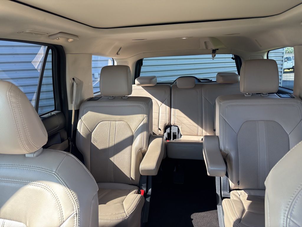 2022 Ford Expedition Limited photo 26
