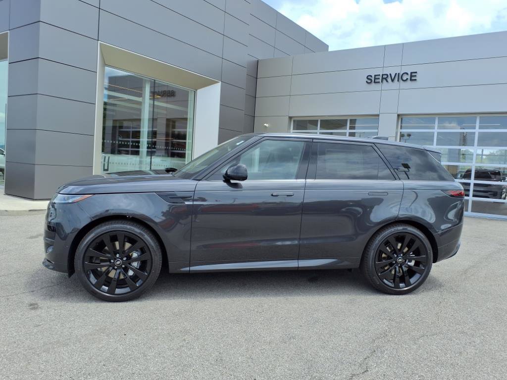 2025 Land Rover Range Rover Sport SE photo 2