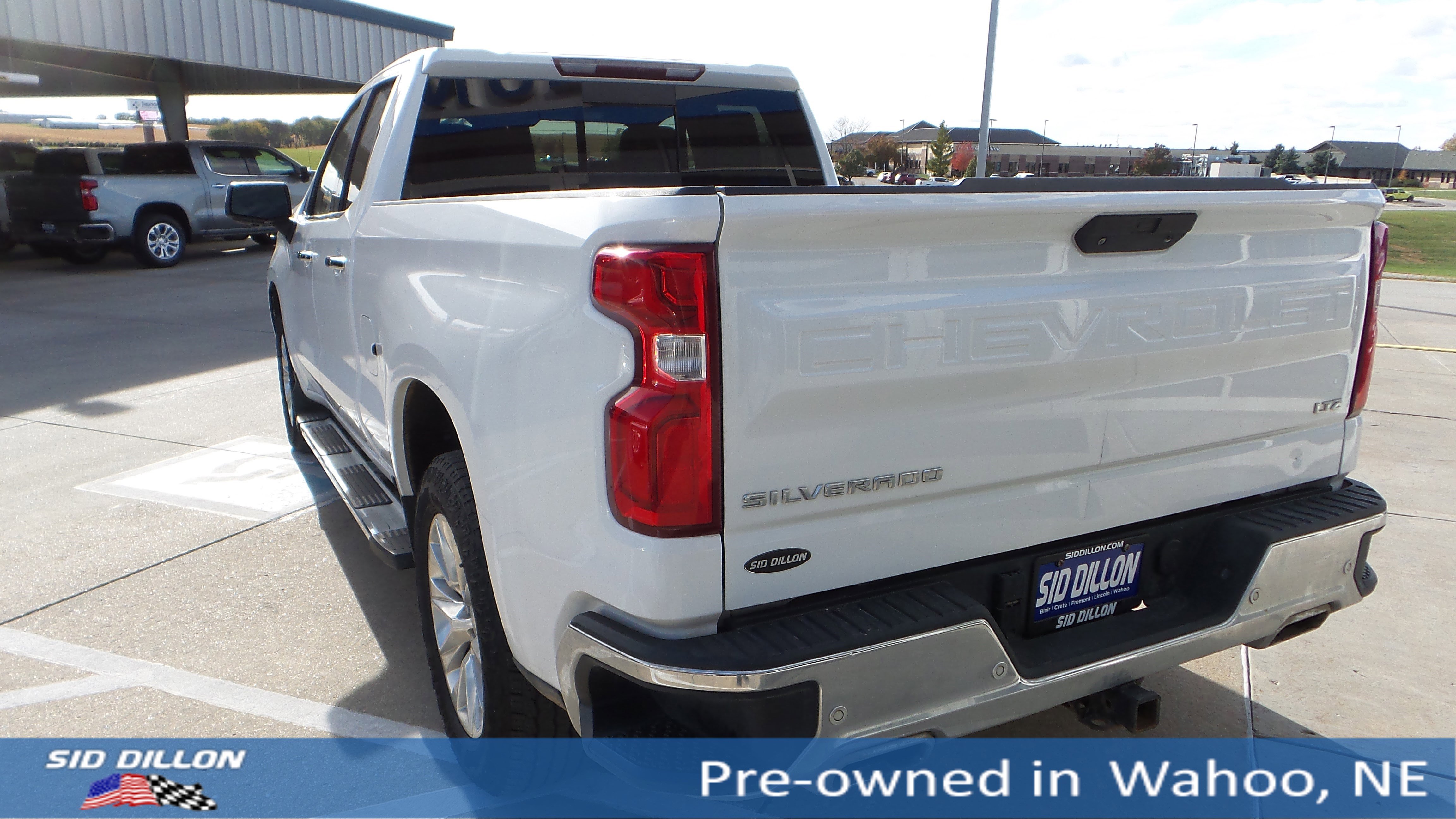 2019 Chevrolet Silverado 1500 LTZ photo 3