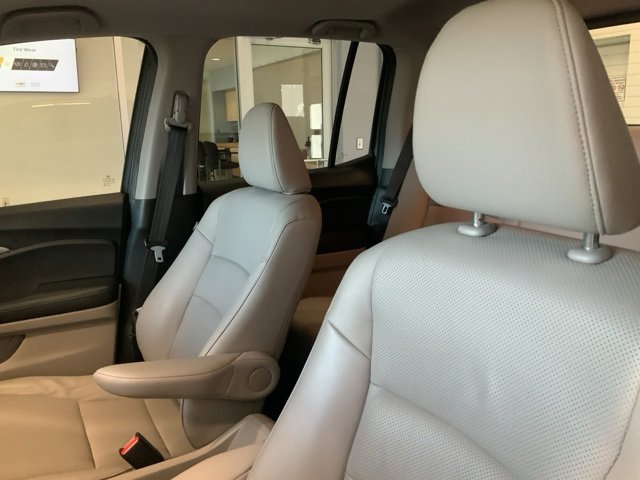 2019 Honda Ridgeline RTL photo 12
