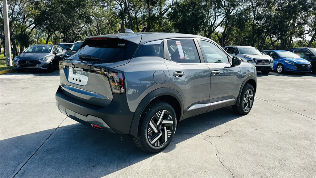 2026 Nissan Kicks SV photo 4