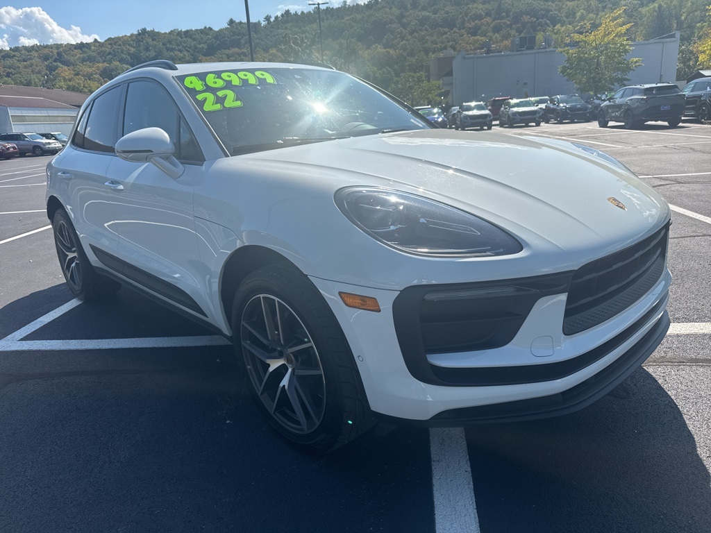 2022 Porsche Macan Base photo 4
