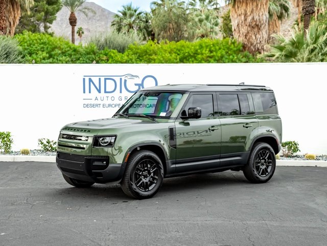 2026 Land Rover Defender S's photo