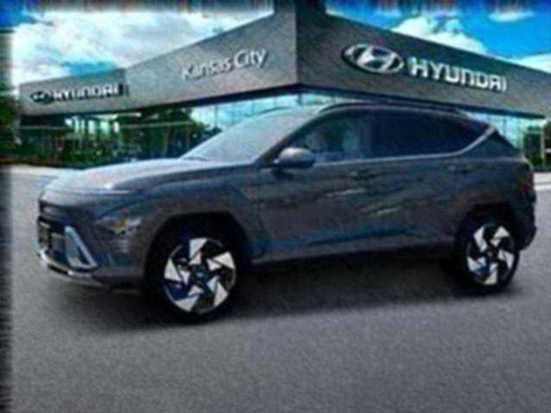 2025 Hyundai Kona Limited photo 2