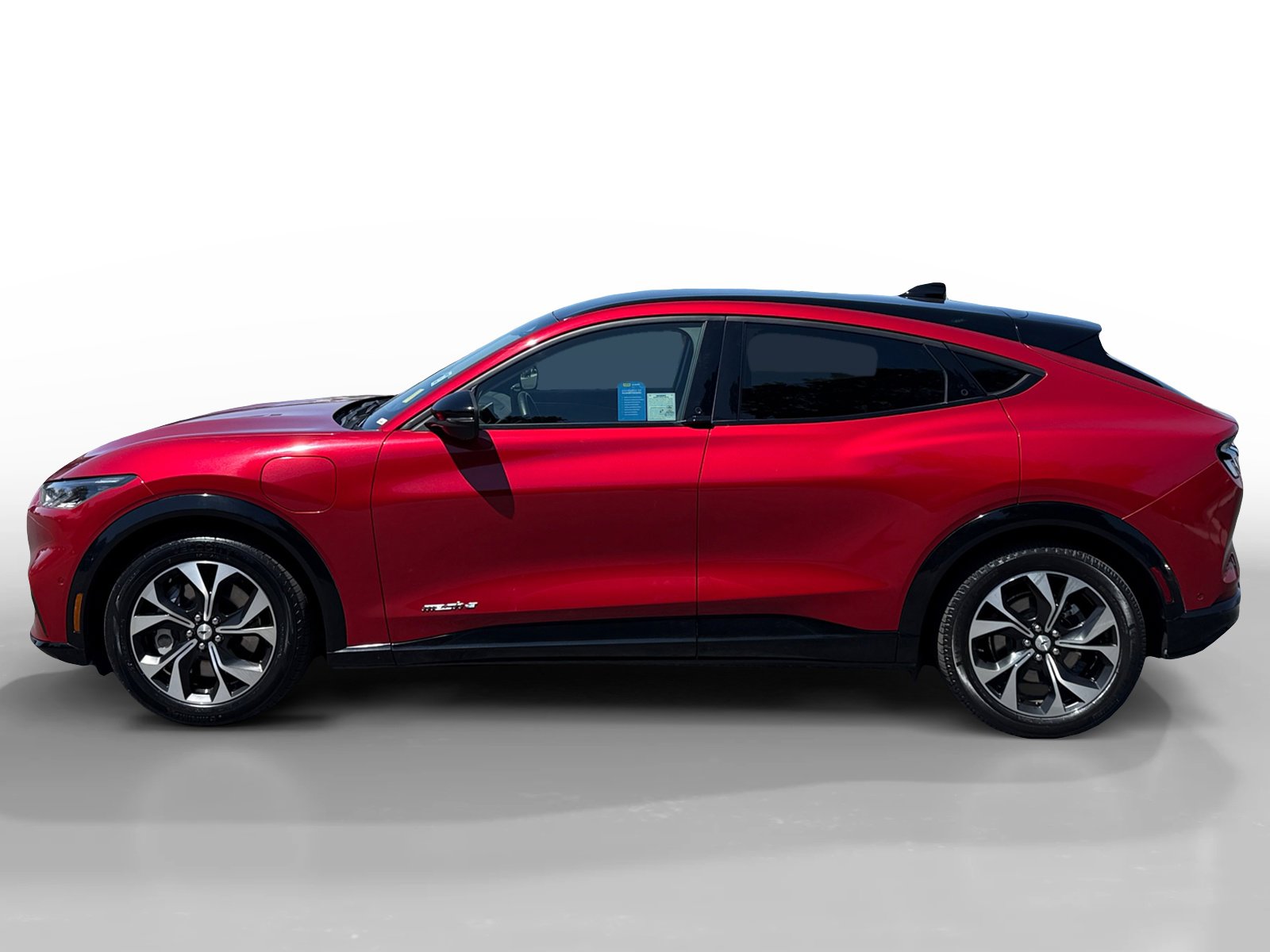 2022 Ford Mustang Mach-E Premium photo 2